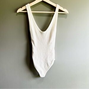 Abercrombie & Fitch Women’s White Ribbed V Neck Bodysuit Size XSmall